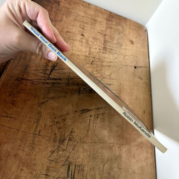 Treat Your Own Back by Robin McKenzie used book - Picture 5 of 8